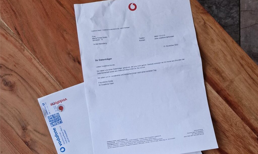 Vodafone és BfDI panaszlevelek - USB-n nem fogadnak el mellékleteket